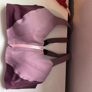 Victoria’s Secret two-tone bra
